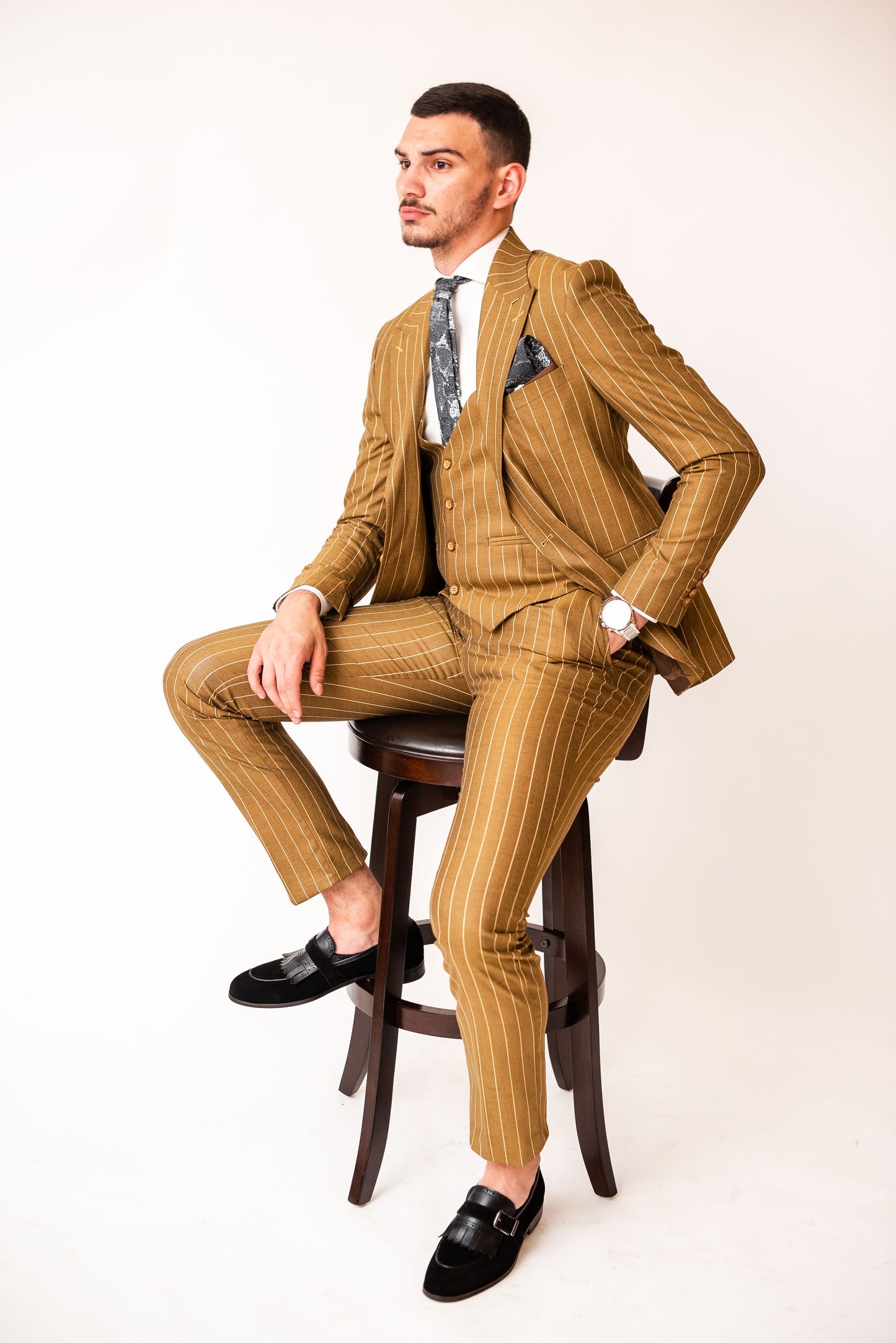 COSTUM SLIM FIT PINSTRIPE MUSTAR IN DUNGI